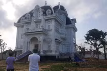 Tiết lộ bất ngờ về chủ nhân biệt thự "siêu khủng" ở Hà Tĩnh