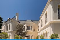 Biệt thự xa hoa 160 triệu USD của con gái tỷ phú F1