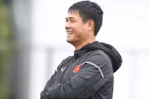 HLV Hữu Thắng “cầu xin” báo chí Việt Nam