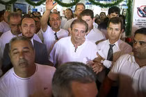 Thầy thuốc nổi tiếng Brazil bị 200 nữ bệnh nhân tố xâm hại tình dục