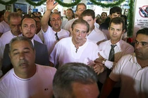 Thầy thuốc nổi tiếng Brazil bị 200 nữ bệnh nhân tố xâm hại tình dục