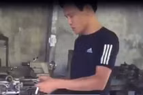 Hé lộ quá khứ của "con nợ" đánh bầm dập 3 người đòi nợ thuê