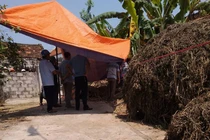 Em họ sát hại anh rồi kéo thi thể ra cổng phi tang