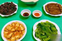 Bữa cơm tối ngon cho cả nhà chỉ với 100.000 đồng