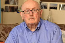 Bị nữ tu sĩ hiếp dâm, người đàn ông quyết tìm lại con ruột