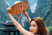 Những kiểu check-in khi du lịch của giới trẻ Việt