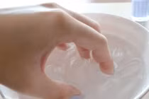 Nhúng ngón tay vào nước đá 3 giây: Biết ngay tim, phổi có bệnh hay không