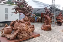 Tận thấy bộ ba tượng phật bằng gỗ quý giá gần 3 tỷ đồng