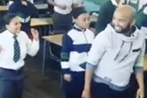 Video: Điệu nhảy 'vượt lên hoàn cảnh' của thầy giáo 9X thu hút học trò