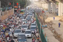 Video: Có nên cấm xe máy trên đường Nguyễn Trãi, Lê Văn Lương?