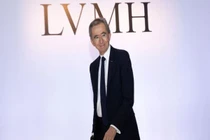 Ông chủ hãng thời trang vượt mặt Bill Gates