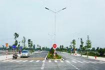 Có 200 triệu mua 50m² đất liền kề ở quê, 3 năm sau mua nhà thành phố