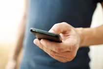 Chị em rủ nhau cài thiết bị định vị “đánh ghen”