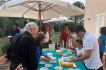 Hoa hậu Ngô Mỹ Uyên lấy chồng giáo sư Italy giờ ra sao?