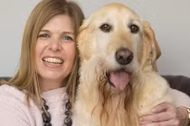 Chú chó kì lạ có râu như tài tử nổi tiếng Hollywood