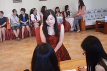 Video: Bí mật trong ngôi trường dạy cách lấy chồng đại gia ở Trung Quốc