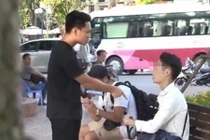 Dàn dựng cảnh vu oan ăn cắp điện thoại, nhóm bạn trẻ nhận chỉ trích