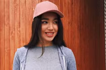 Ngẩn ngơ trước nhan sắc gốc Việt khuynh đảo Canada