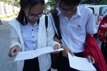 Ngồi nhà nhấp chuột xin cho con học lớp một