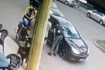 Vô tình bắn chết bạn, cảnh sát tự sát ngay giữa đường