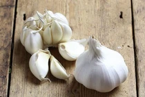 8 loại thực phẩm bạn nên ăn sống sẽ tốt hơn là nấu chín