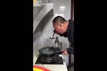 Video: Lý do chị em không nên để chồng vào bếp nấu ăn