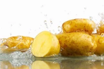 Mách chị em 5 mẹo "nhỏ nhưng có võ" giúp chữa mặn cho nồi canh