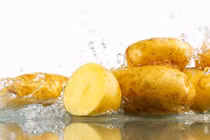 Mách chị em 5 mẹo "nhỏ nhưng có võ" giúp chữa mặn cho nồi canh