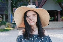 Bạn gái Duy Mạnh: Ngoan, hiền nhưng 'xù lông nhím' vì người yêu