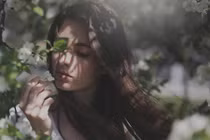 Đằng sau một người đàn ông nói yêu vợ