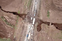 Xuất hiện rãnh nứt khổng lồ, bằng chứng châu Phi bắt đầu tách làm hai