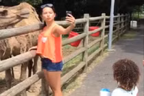 Video: Bất ngờ bị động vật tấn công khi đang "tự sướng"