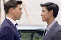 Đến chế giễu bố mẹ vợ cũ, tôi "xanh mét" nhìn người đàn ông bước ra