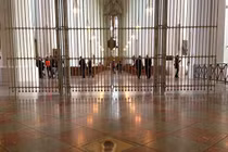 Những dấu chân bị đồn của quỷ dữ trên khắp thế giới 