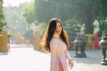 Thủ khoa khoa Văn và tình yêu mãnh liệt với con chữ