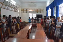 Bắt quả tang hơn 30 đối tượng đang "bay lắc" trong quán karaoke