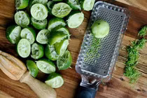 Những lợi ích sức khỏe tuyệt vời của vỏ chanh với sức khỏe 