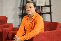 Lê Minh Sơn chia sẻ về góc khuất trong showbiz Việt