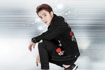 Sơn Tùng M-TP liên tục hớp hồn fan với loạt biểu cảm cực "ngầu"