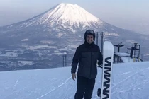 Chàng trai 28 tuổi đã nghỉ hưu, du lịch vòng quanh thế giới nhờ mẹo này