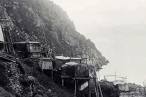 Ngôi làng 2.000 người sinh sống bỗng "bốc hơi" không một dấu vết