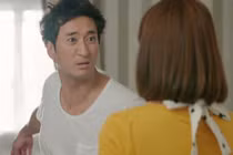 Bạn gái nhắn tin cho vợ liên tục, chồng phát hiện sự thật đau lòng