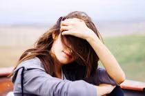 Chồng ở nước ngoài về bỗng coi vợ như búp bê tình dục