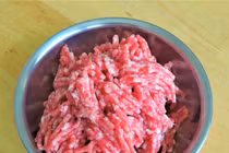 Đi siêu thị sắm Tết hãy tránh 5 loại thực phẩm tưởng ngon này