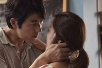 Tôi cảm thấy ám ảnh khủng khiếp khi chồng hôn