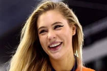 Nữ hoàng trượt băng xinh đẹp nhất Hà Lan gây đứng tim dân tình