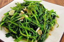 Tuyệt chiêu làm món rau khoai lang xào tỏi trị nhiều bệnh