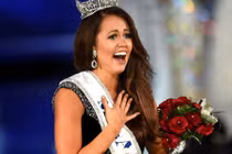 Cận cảnh nhan sắc Hoa hậu Mỹ 2018