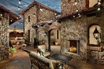 "Lịm người" ngắm những khoảng sân vườn đẹp lung linh trong ánh đèn