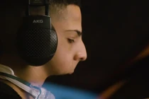 Video: Từ cậu bé không xương hàm đến rapper truyền cảm hứng